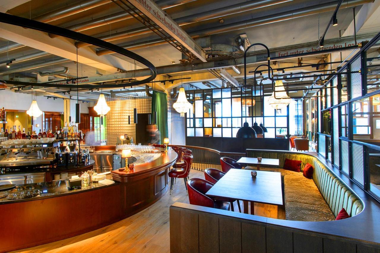 Das James Фленсбург Екстериор снимка The interior of the restaurant